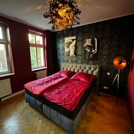 Exklusives Und Stilvoll Eingerichtetes Für Erwachsene Apartment *