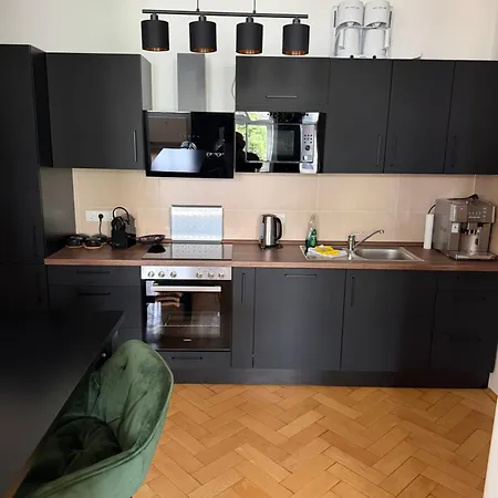 Exklusives Und Stilvoll Eingerichtetes Fuer Erwachsene Appartement Bad Liebenwerda